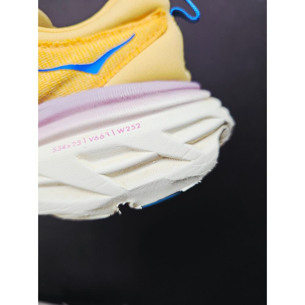Hoka Women 7 Comfy footwear - Picture 4 of 8